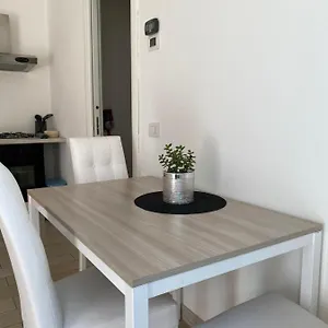 mida-apartment.hotelinveneto.com/