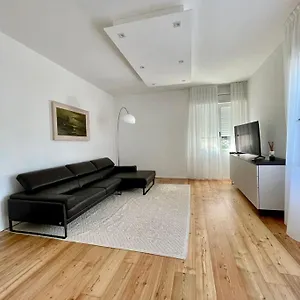 giada-uno.hotelinveneto.com/